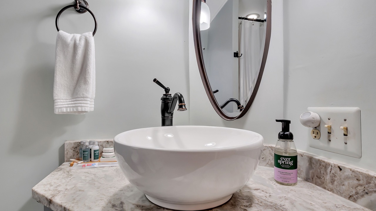 Photo of Bathroom in Hadley