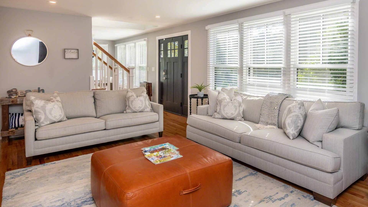 Photo of Livingroom in Tisbury