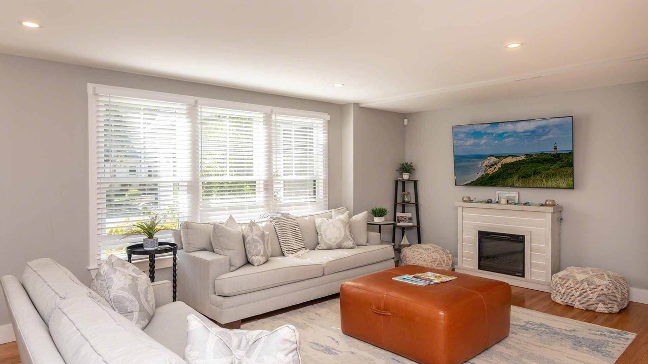 Photo of Livingroom in Tisbury