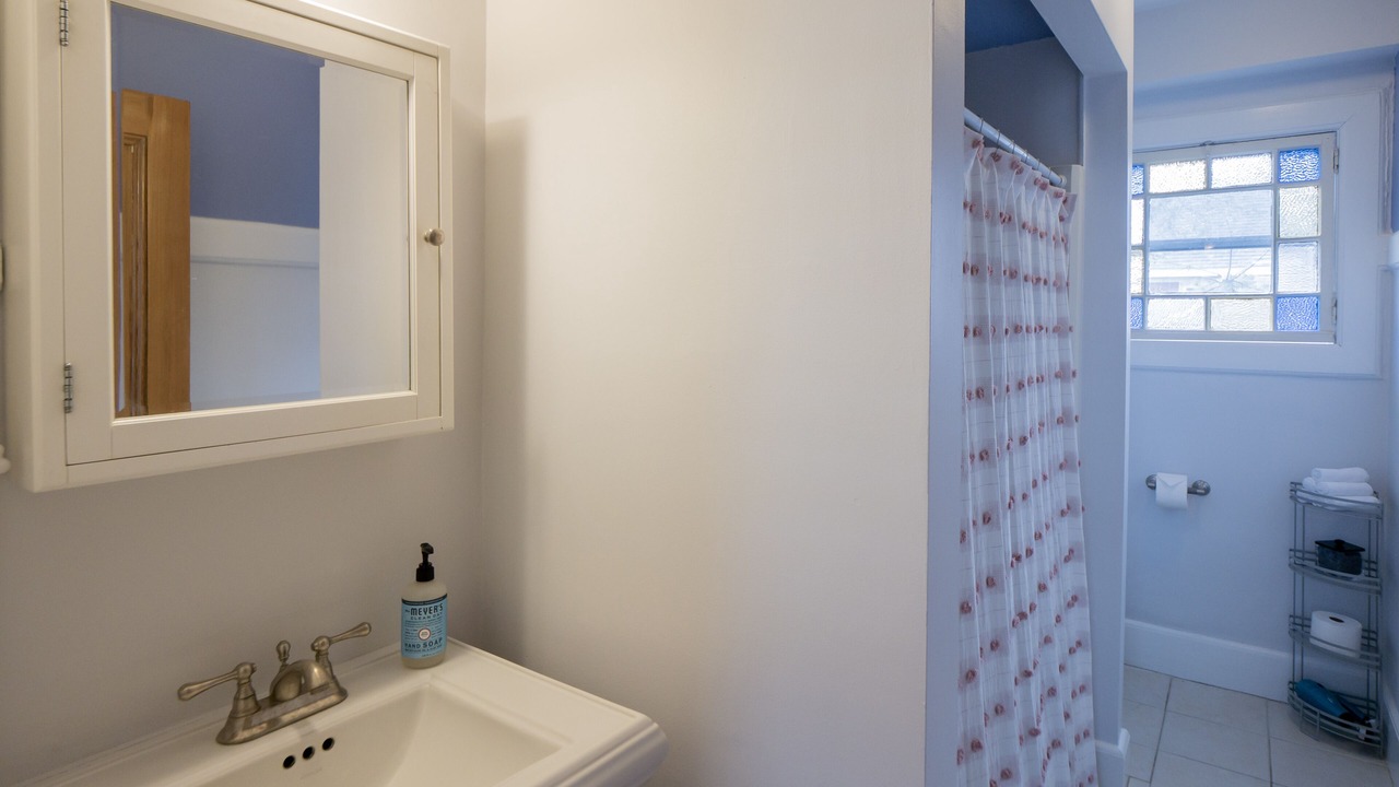 Photo of Bathroom in Fifth Ward