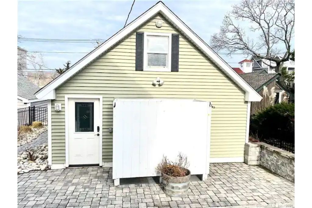 Photo of Outdoor in Milford