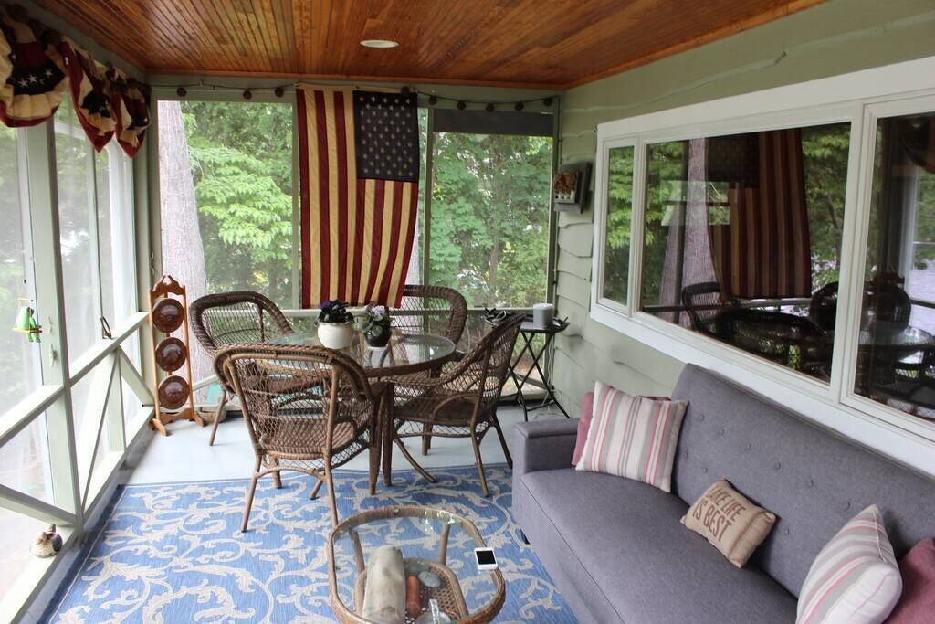Photo of Livingroom in New Fairfield