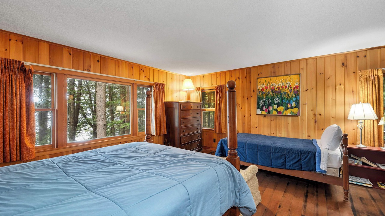 Photo of Bedroom in Sunapee