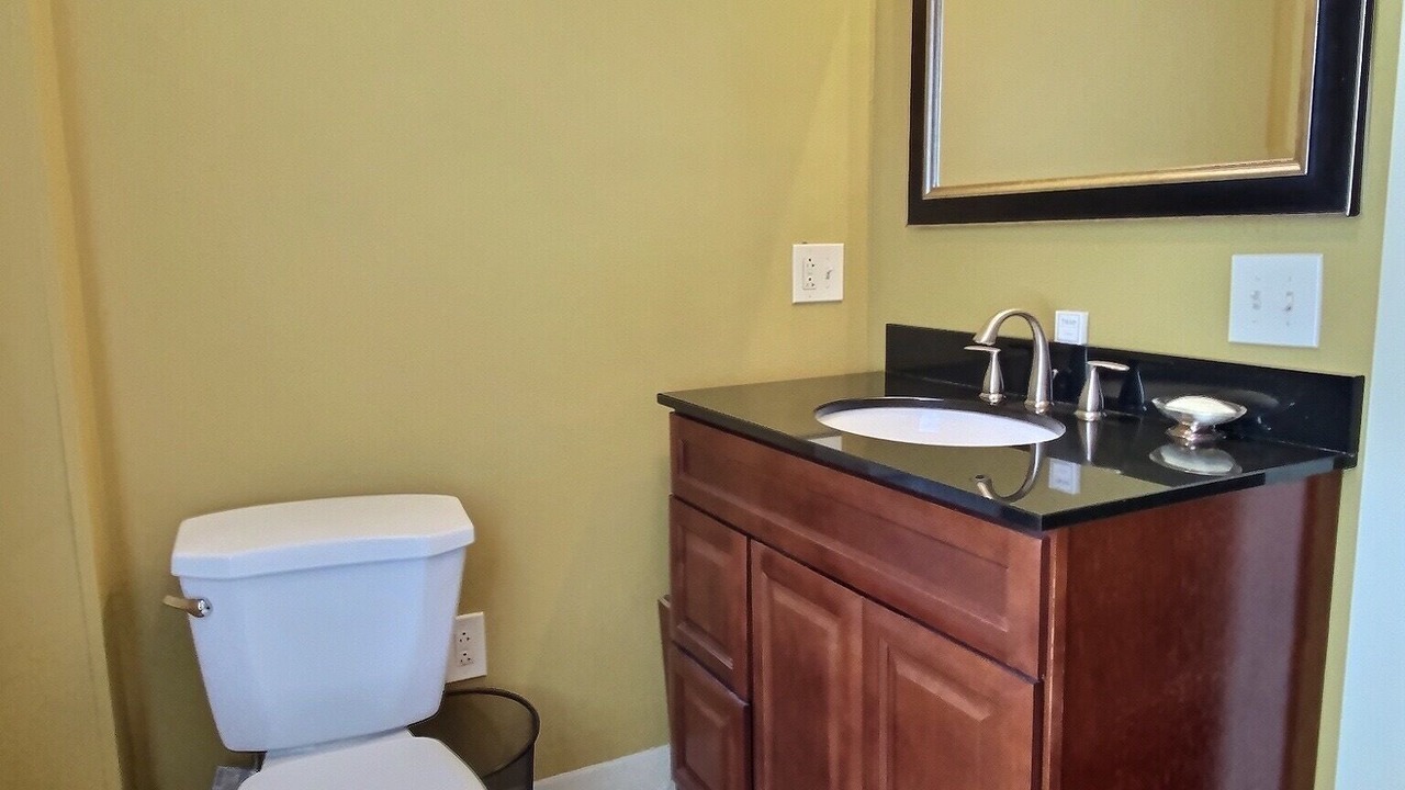 Photo of Bathroom in Litchfield Historic District