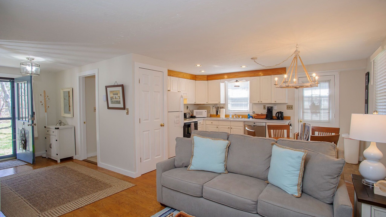 Photo of Livingroom in West Tisbury