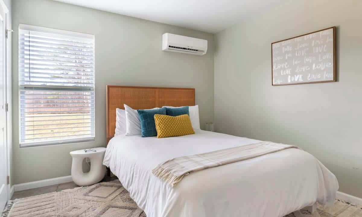 Photo of Bedroom in Ithaca
