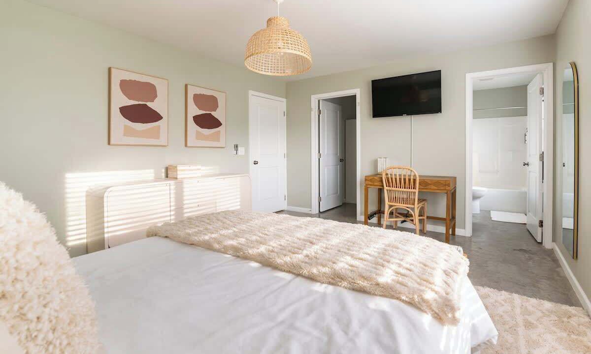 Photo of Bedroom in Ithaca