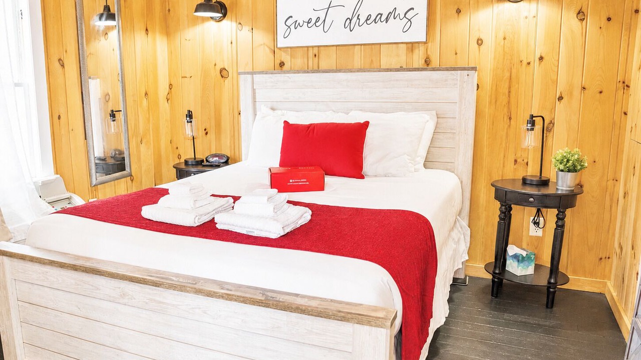Photo of Bedroom in Wolfeboro