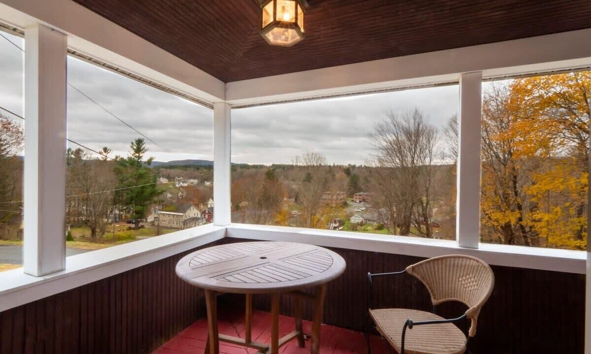 Photo of Outdoor in Lee