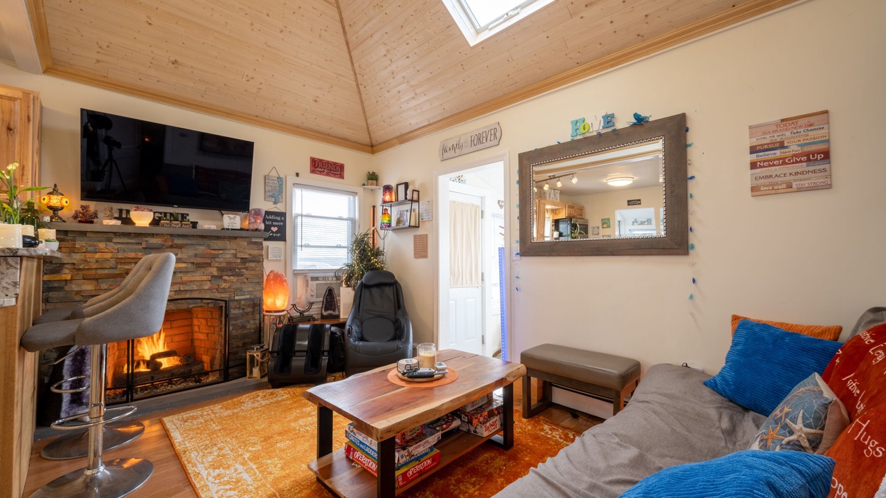 Photo of Livingroom in Hampton