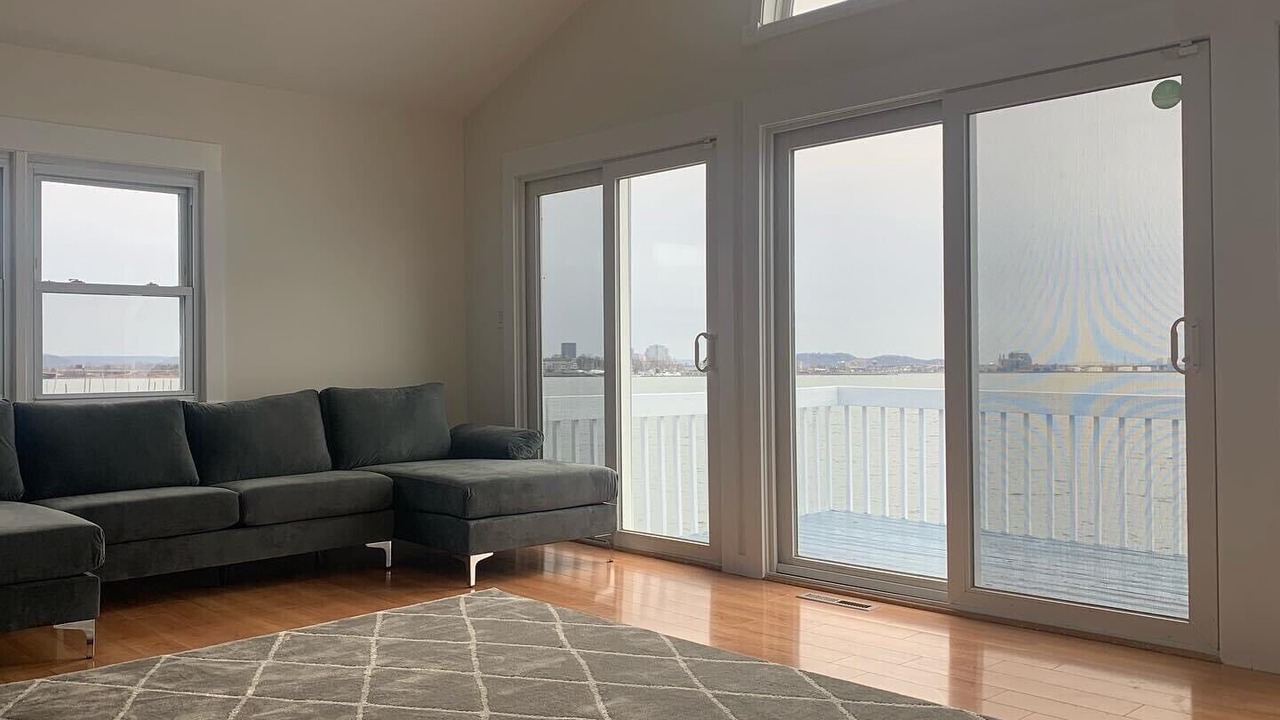 Photo of Livingroom in West Haven