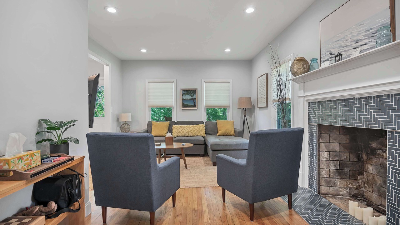 Photo of Livingroom in Mystic