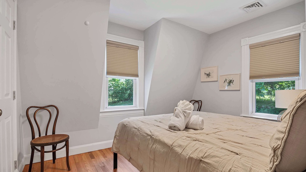 Photo of Bedroom in Mystic