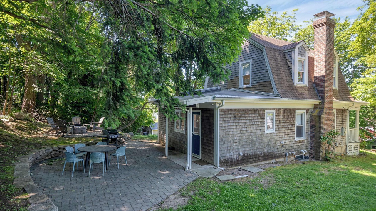 Photo of Outdoor in Mystic