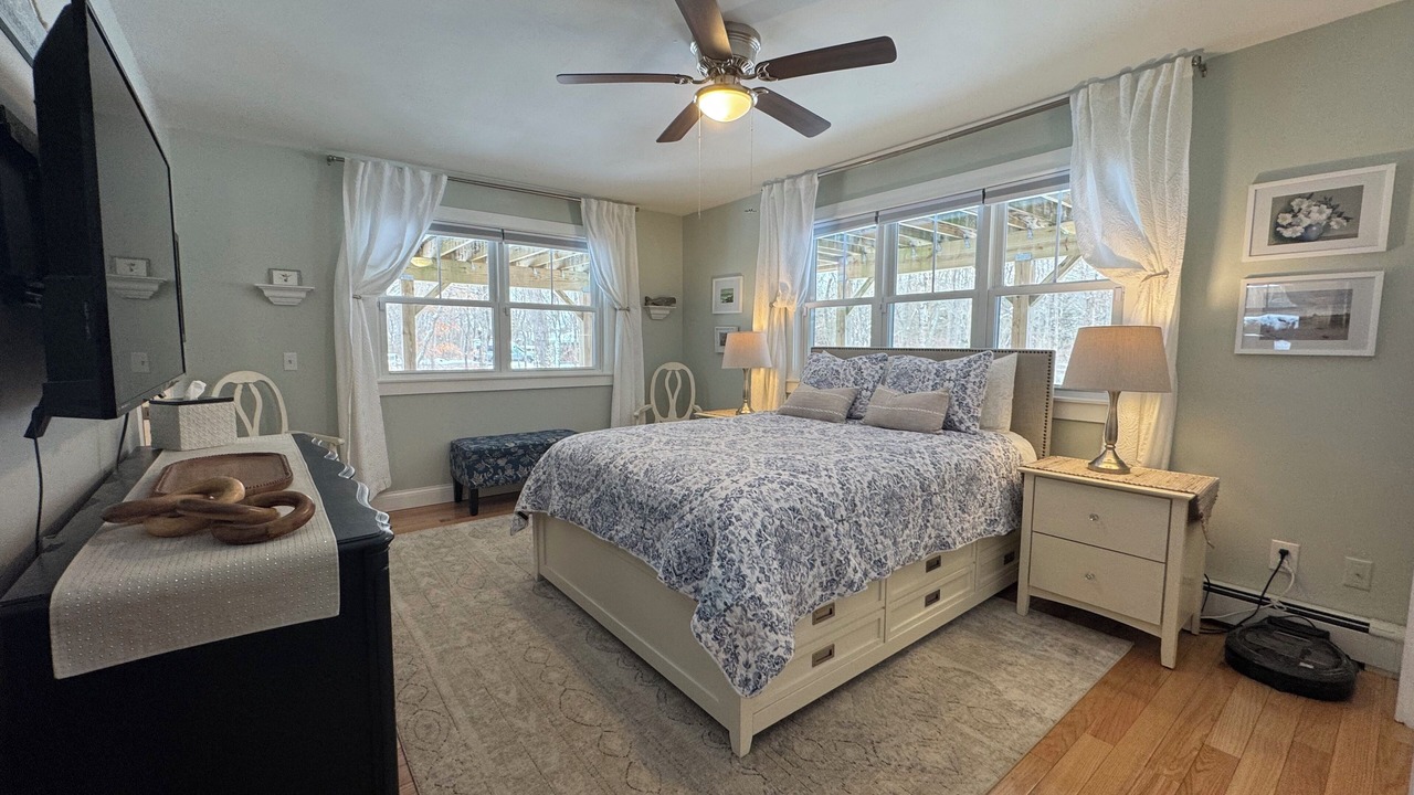 Photo of Bedroom in Charlestown