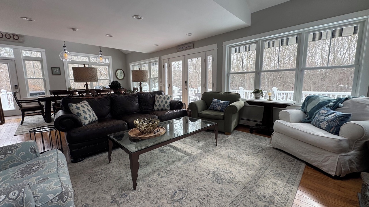 Photo of Livingroom in Charlestown