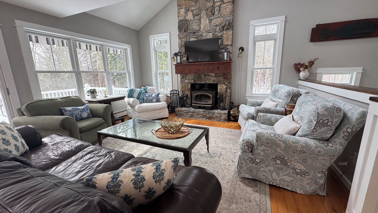 Photo of Livingroom in Charlestown