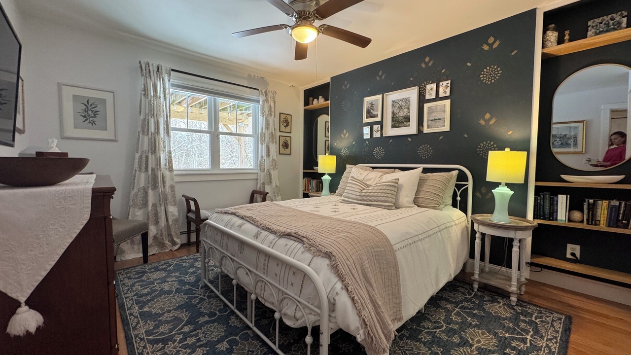 Photo of Bedroom in Charlestown