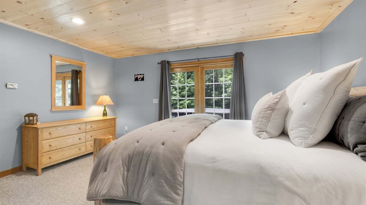 Photo of Bedroom in Bethel