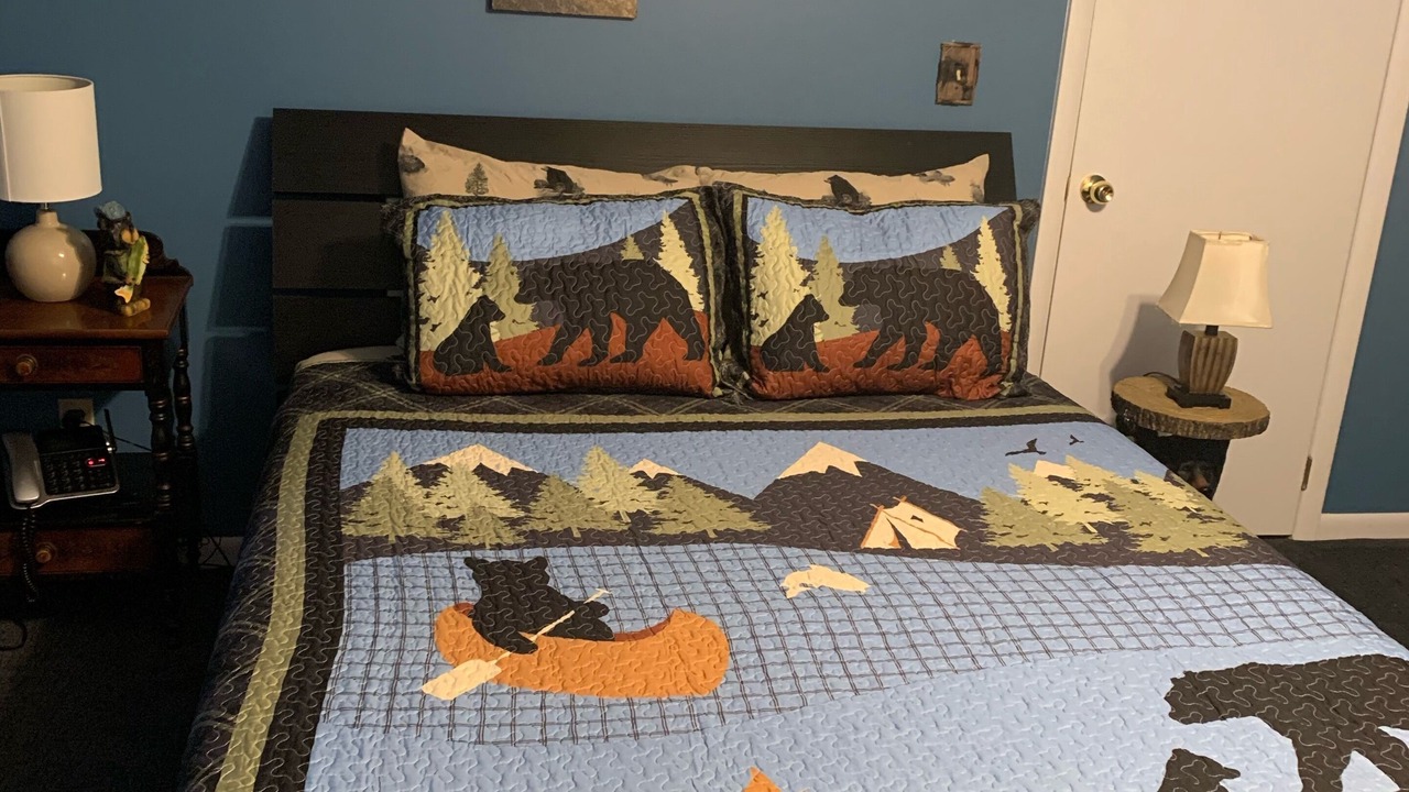 Photo of Bedroom in Rowland