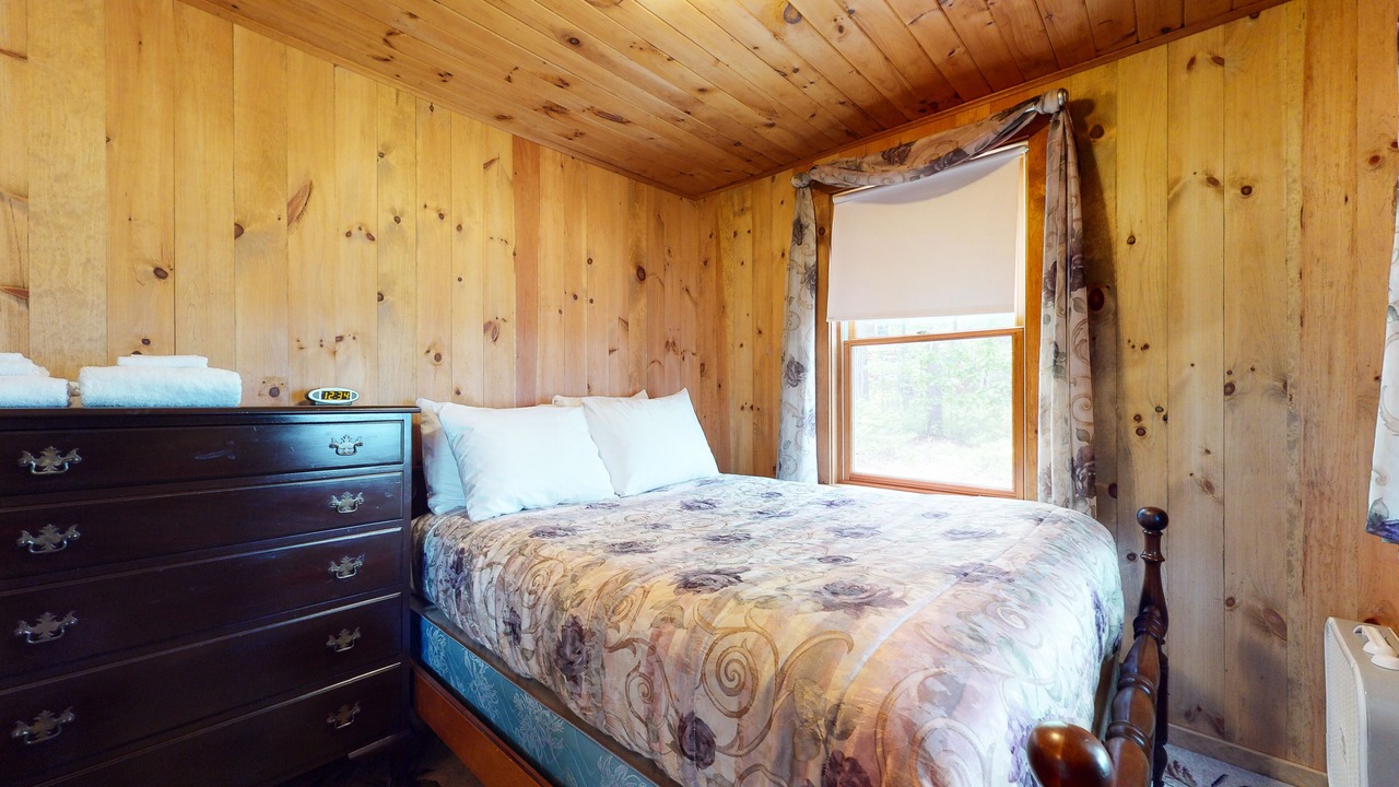 Photo of Bedroom in The Bays