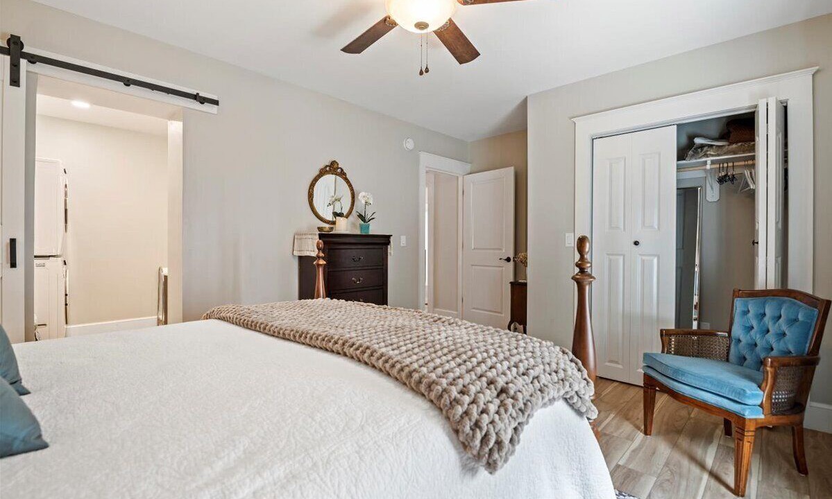 Photo of Bedroom in Glens Falls