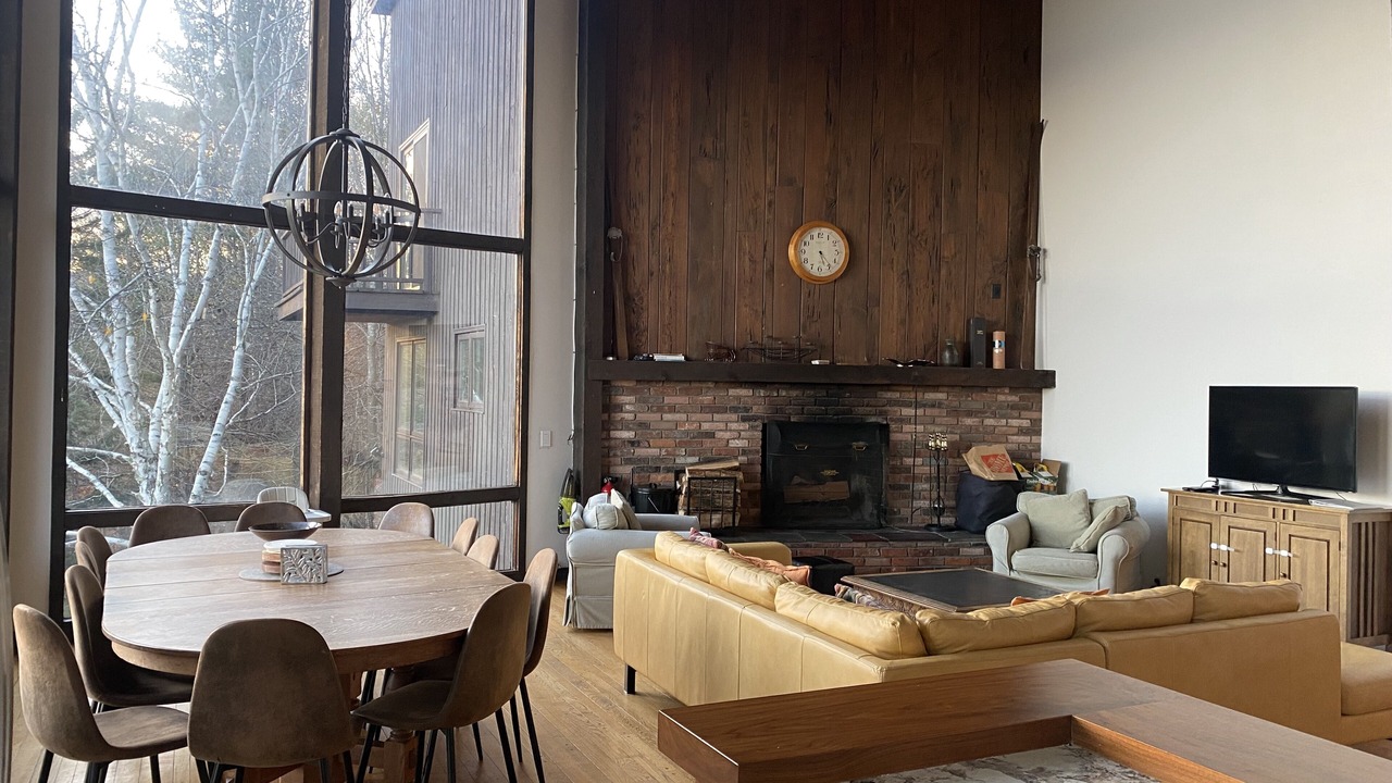 Photo of Livingroom in West Dover