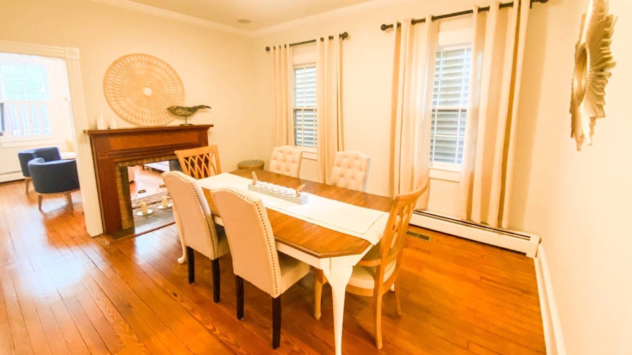 Photo of Bedroom in Historic District