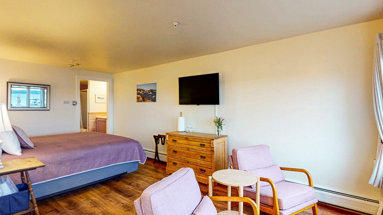 Photo of Bedroom in Stonington