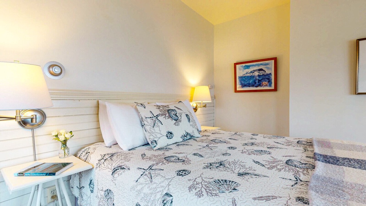 Photo of Bedroom in Stonington
