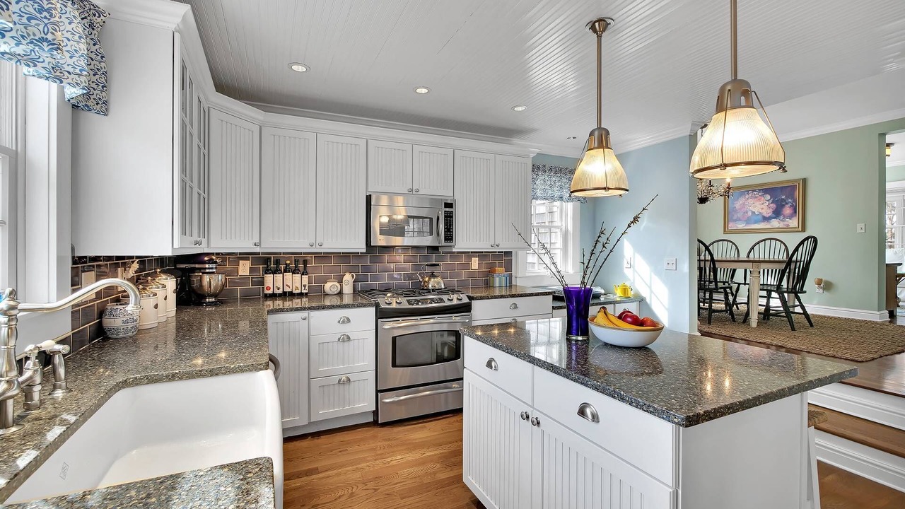 Photo of Kitchen in Village of Southampton