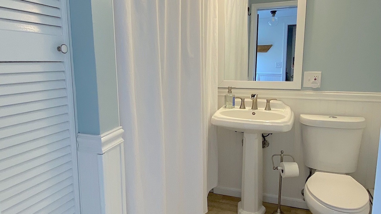 Photo of Bathroom in Nahant