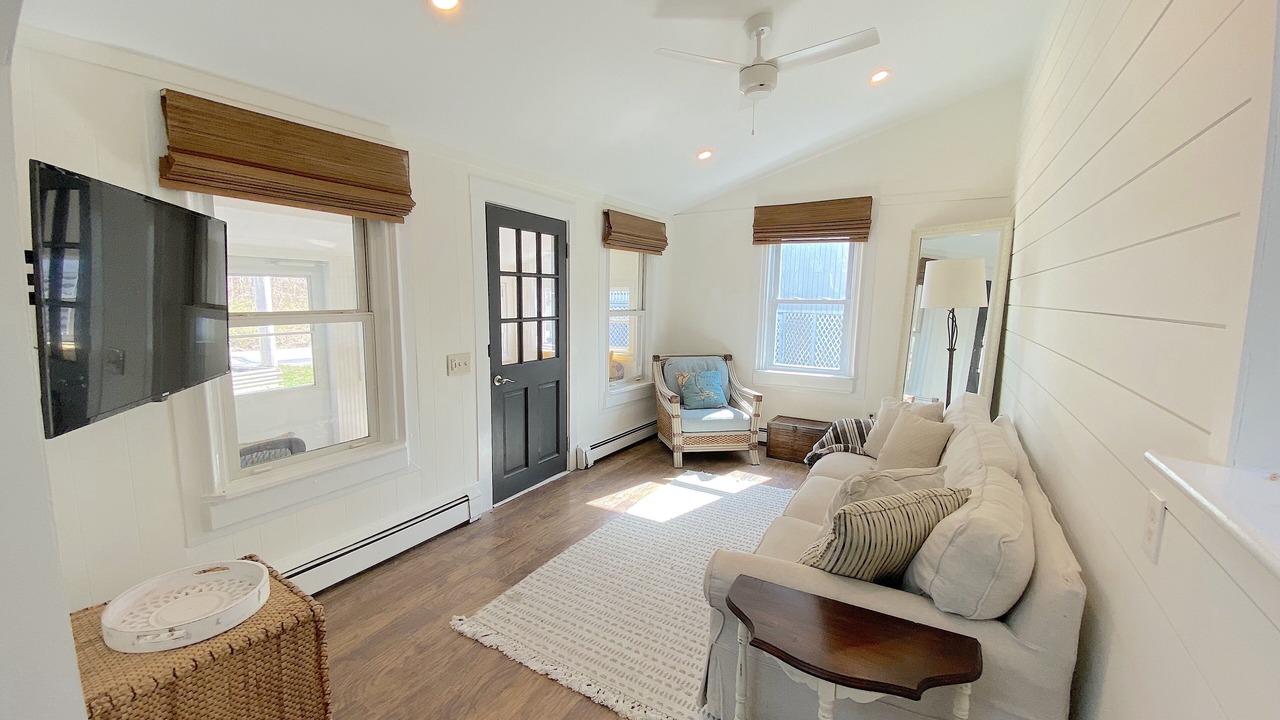 Photo of Livingroom in Nahant