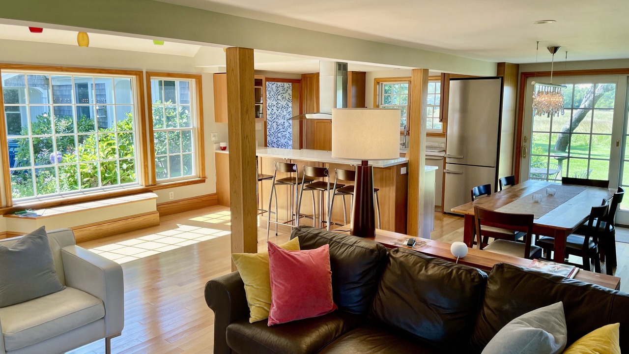Photo of Livingroom in Edgartown