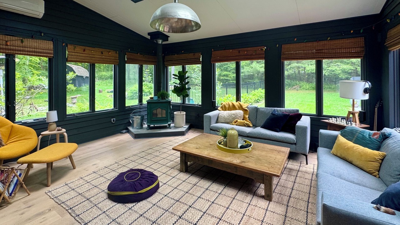 Photo of Livingroom in Sharon