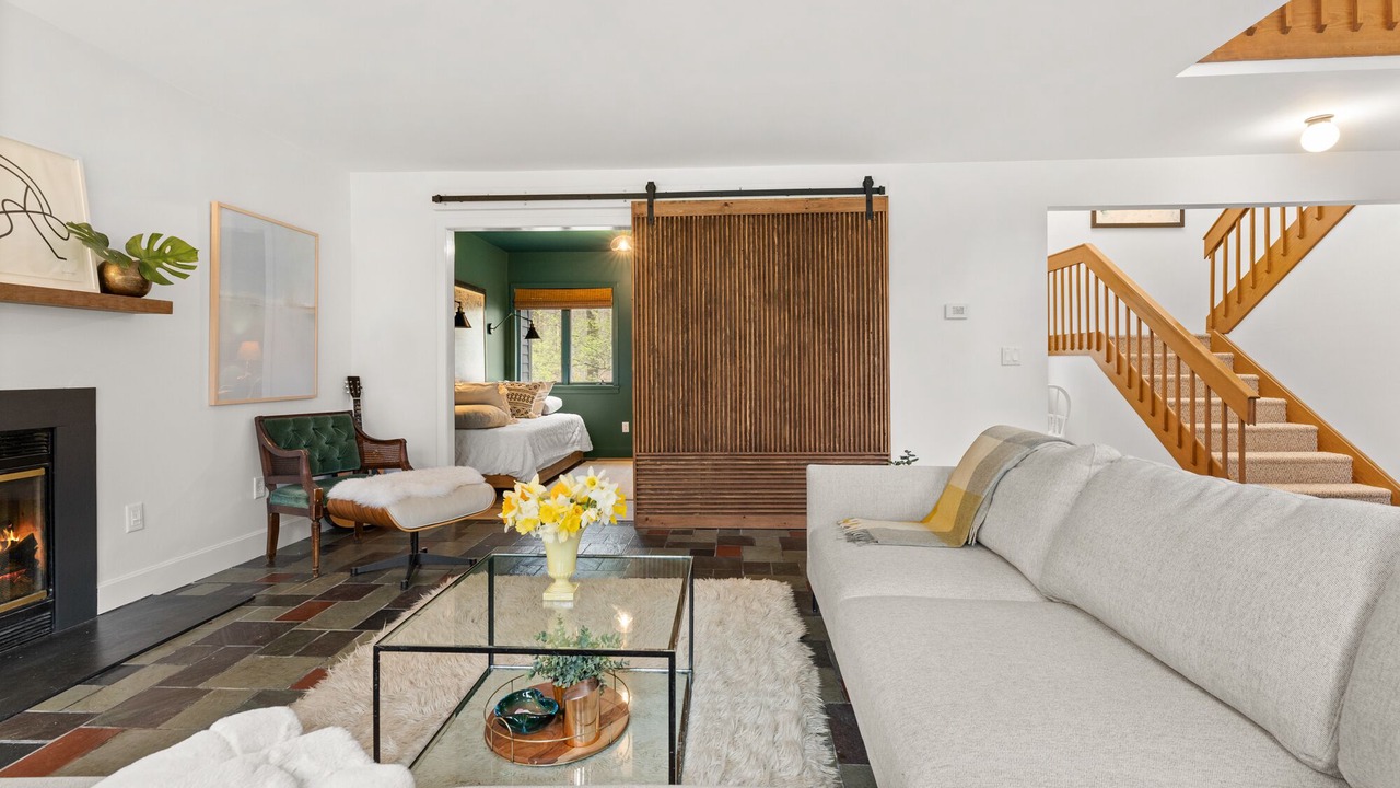 Photo of Livingroom in Sharon