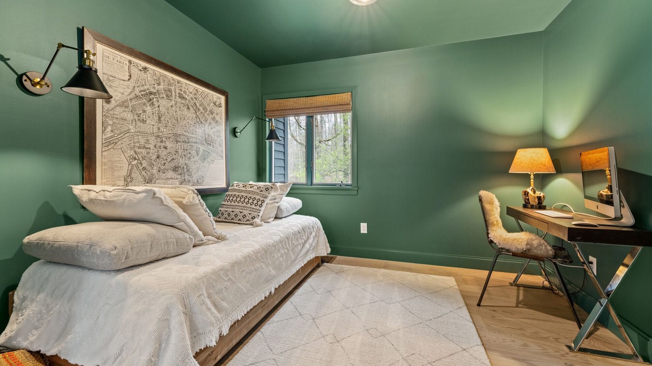 Photo of Bedroom in Sharon