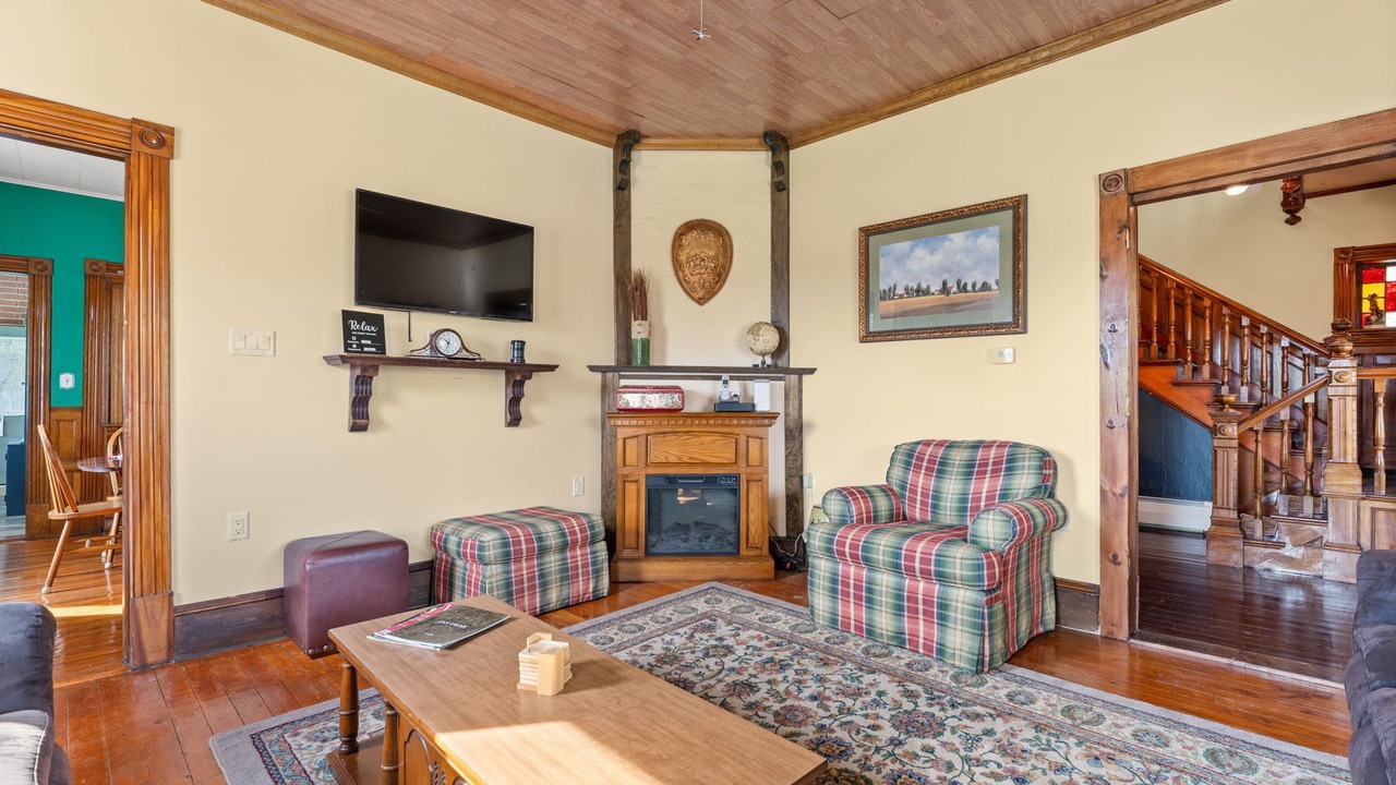 Photo of Livingroom in North Troy