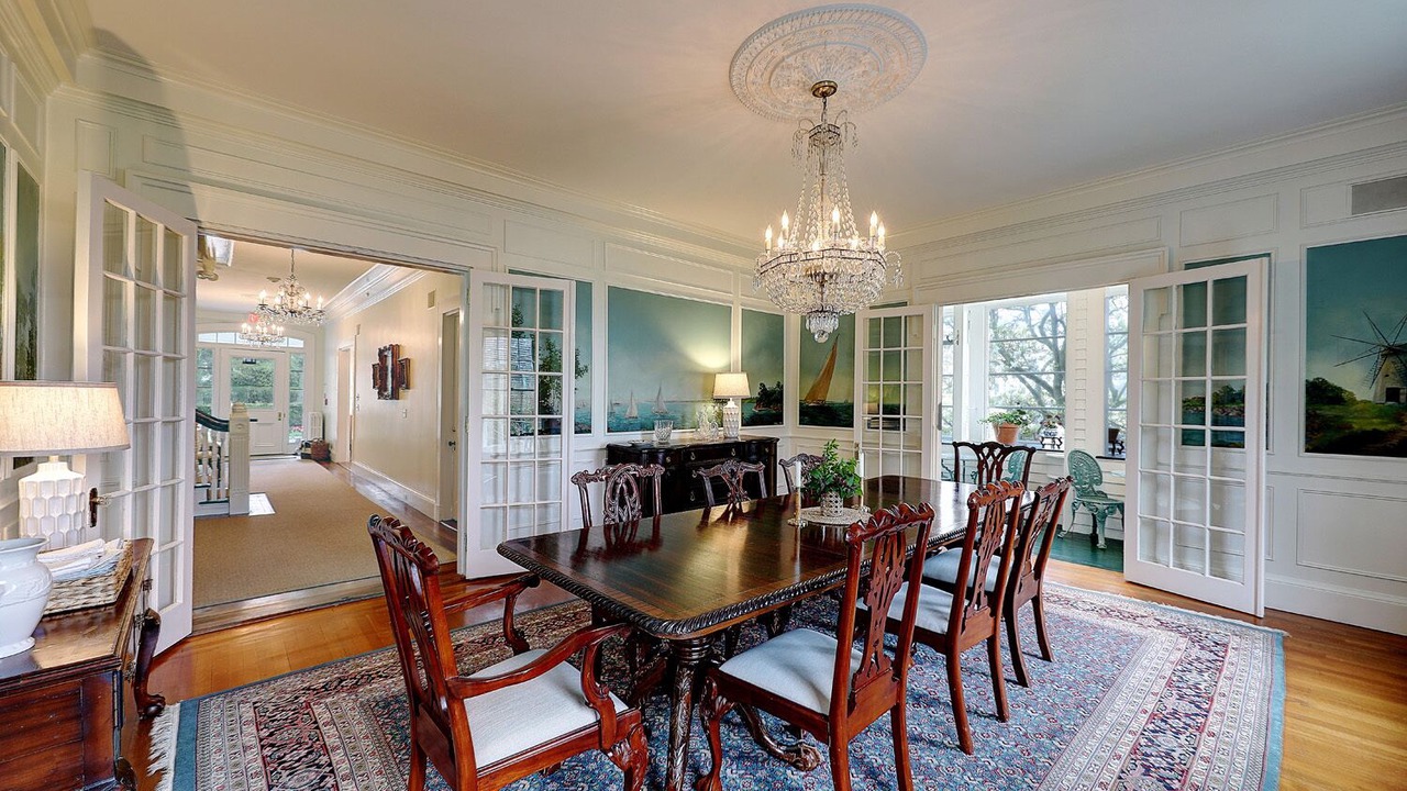 Photo of Bedroom in Top of the Hill