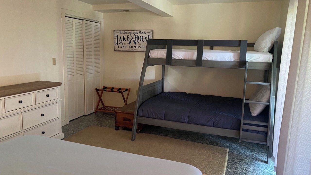 Photo of Bedroom in Bomoseen