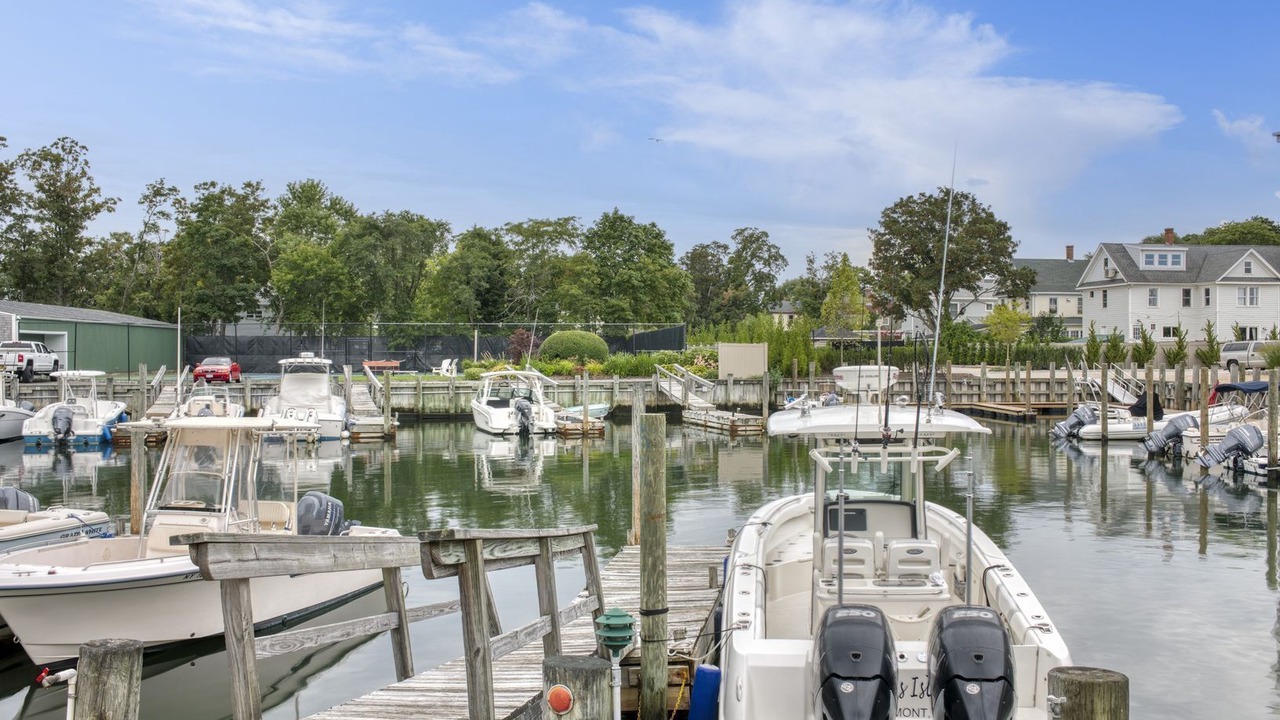 Photo of Others in Greenport