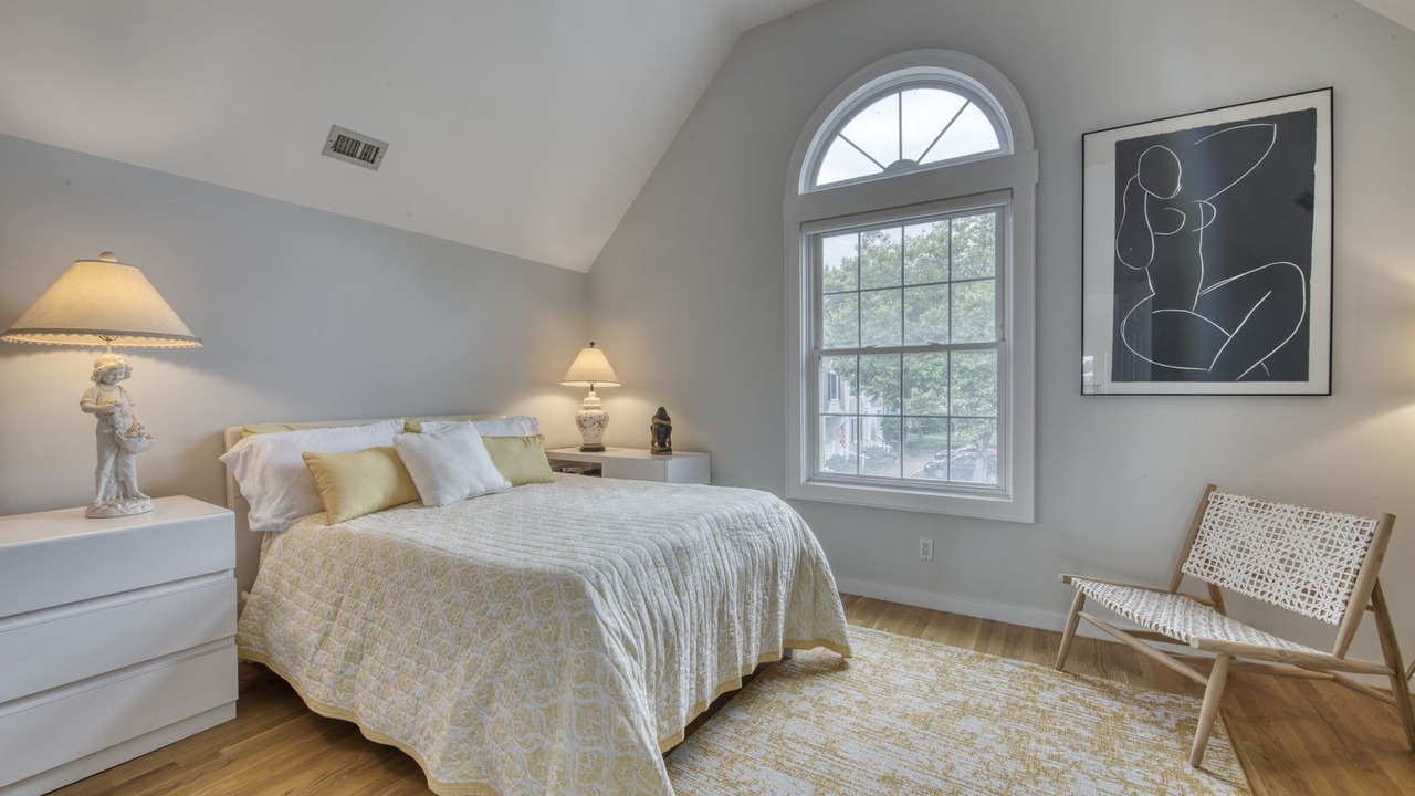 Photo of Bedroom in Greenport