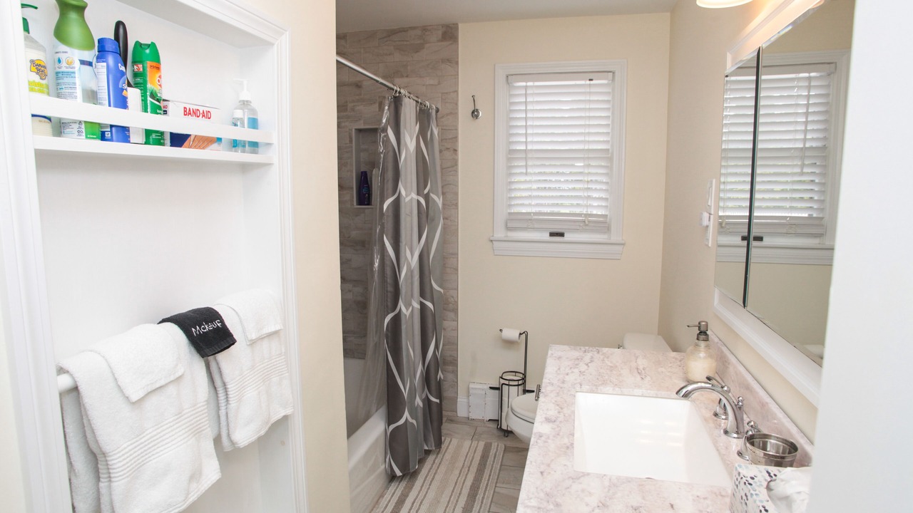 Photo of Bathroom in Easton's Point