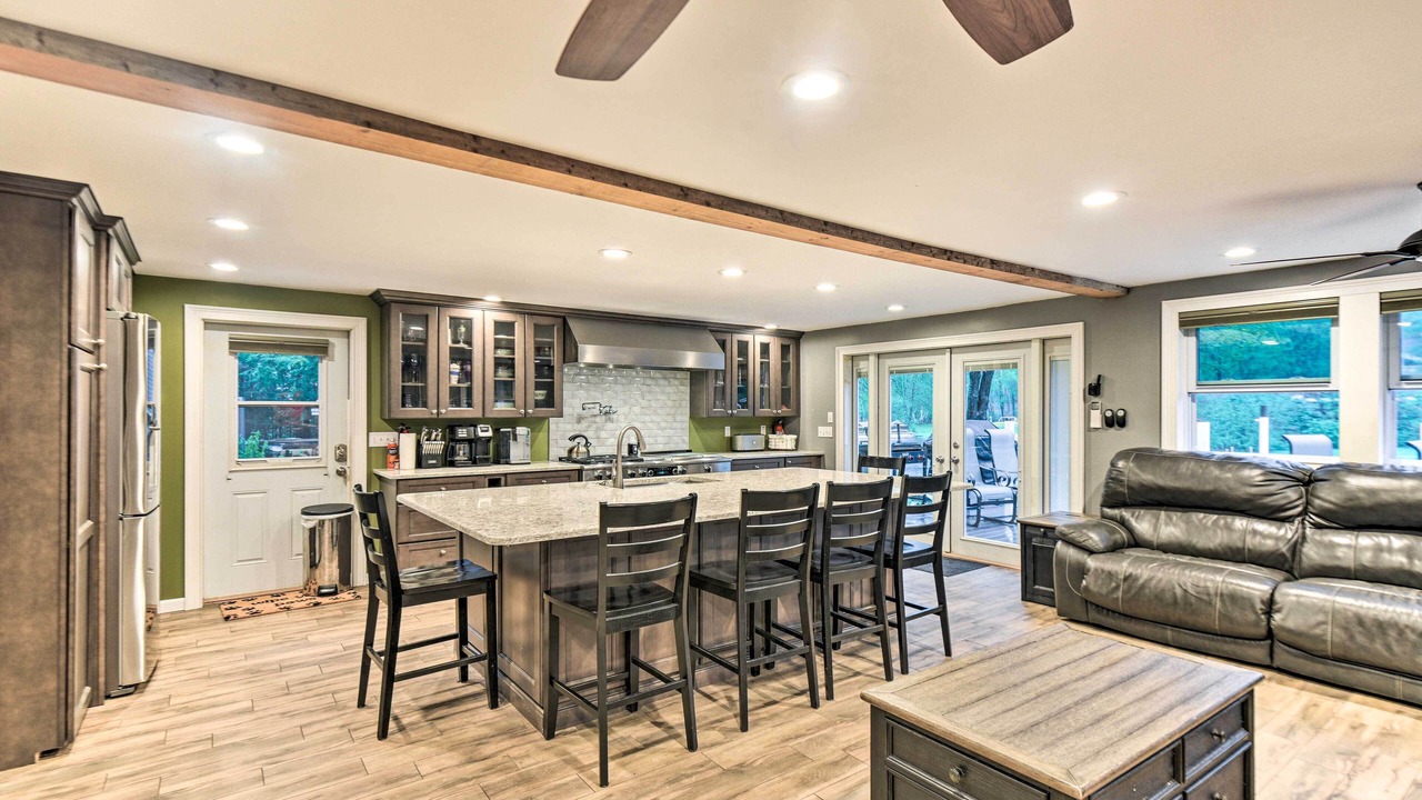 Photo of Livingroom in Ashland