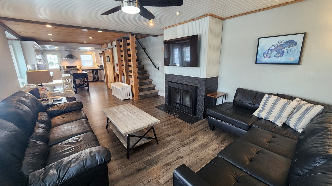 Photo of Livingroom in Hampton