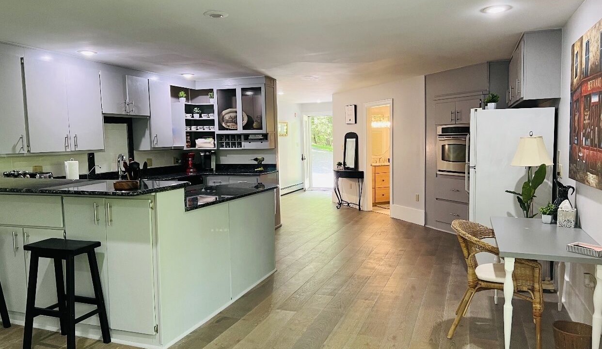 Photo of Kitchen in Cumberland Center