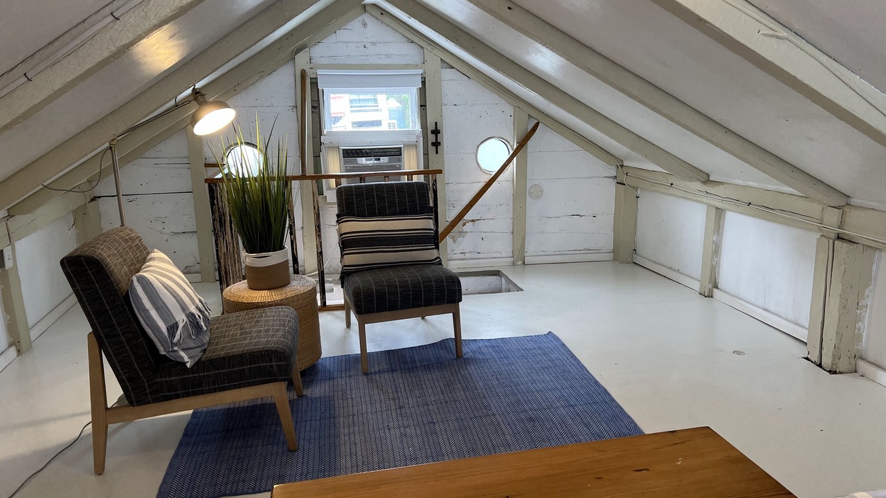 Photo of Bedroom in Commercial Street