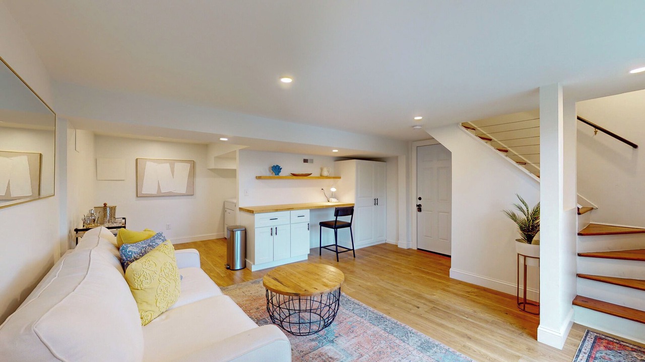 Photo of Livingroom in Mystic