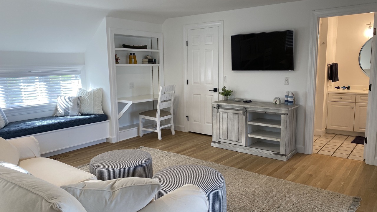 Photo of Livingroom in Hyannis