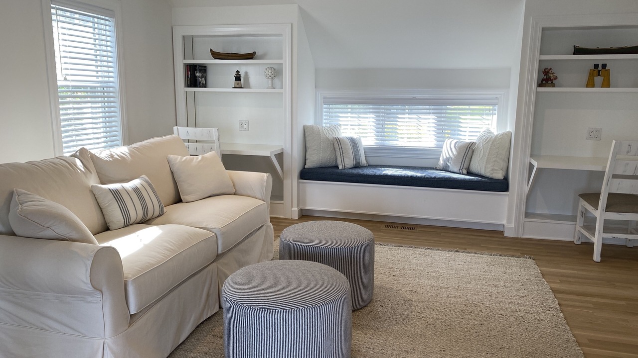 Photo of Livingroom in Hyannis